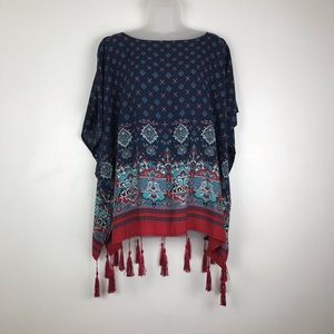 Janice poncho, light weight, for a layered look